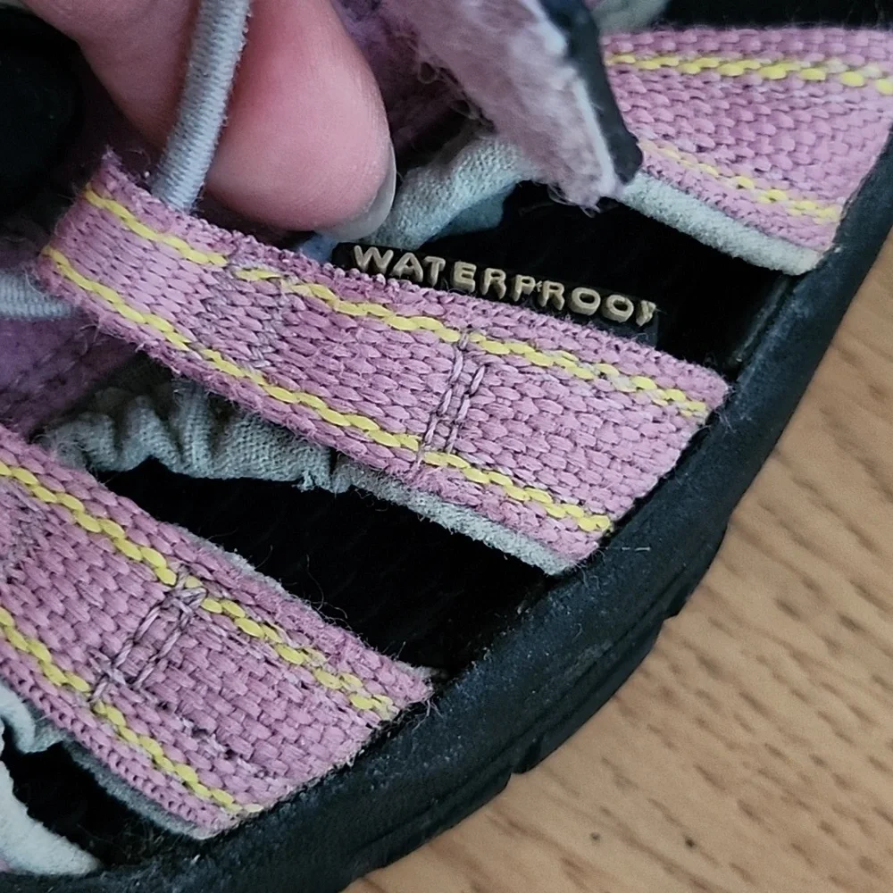 KEEN toddler water shoes US11